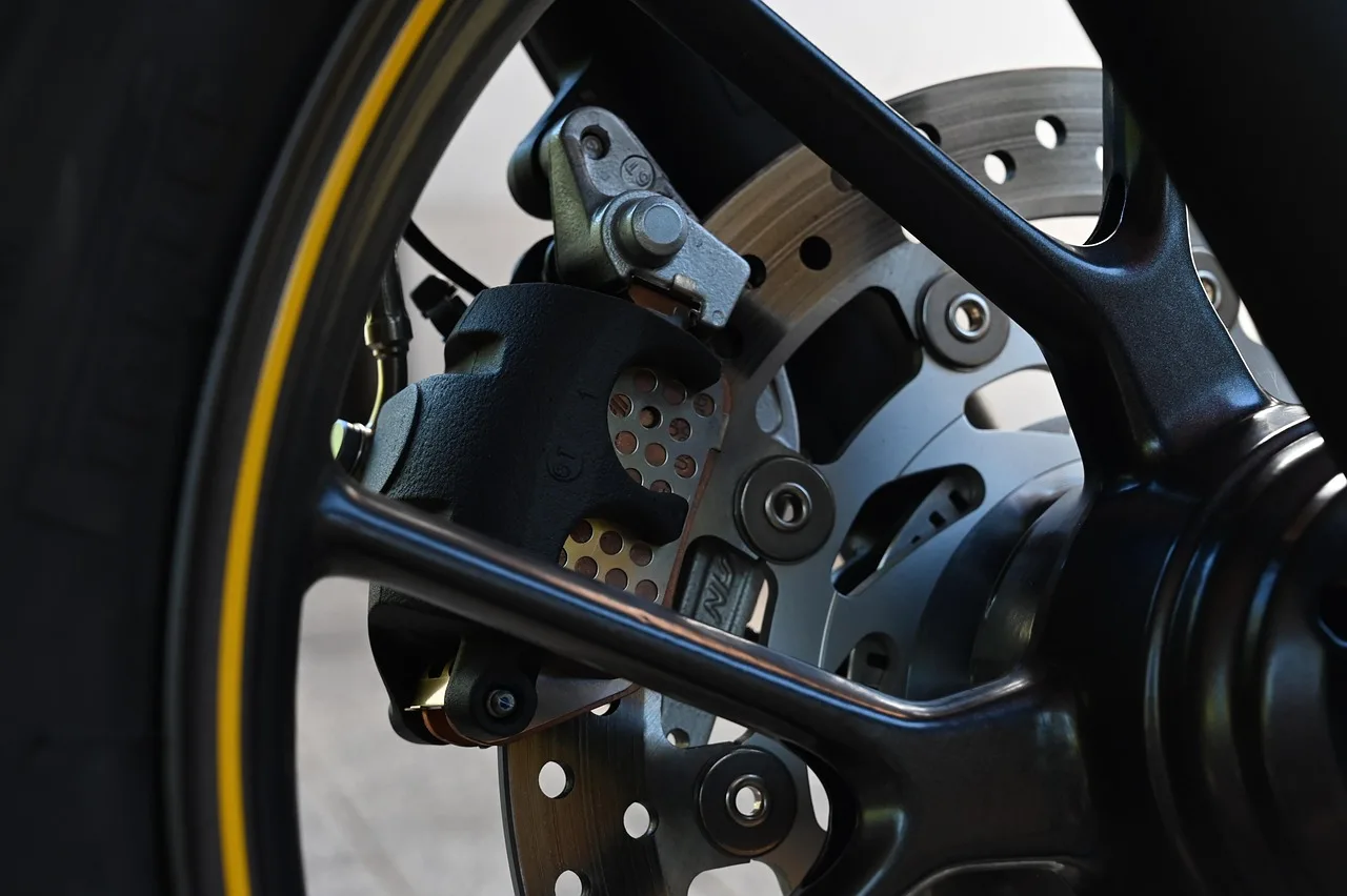Contrôle technique moto et scooter : calendrier 2026 et prix